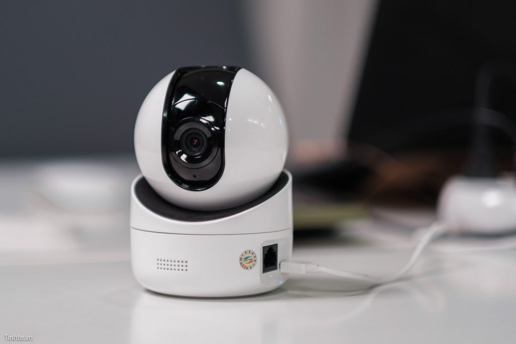 camera xoay 360 độ trong nhà viettel
